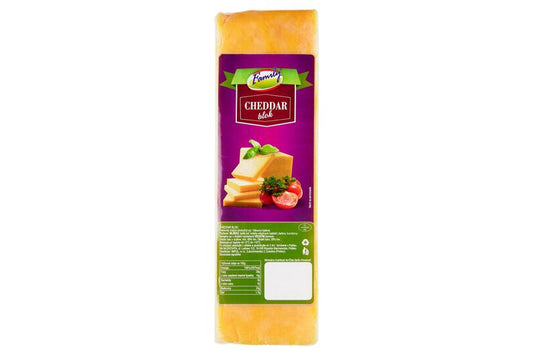 Syr Cheddar tehla cca 1,5 kg